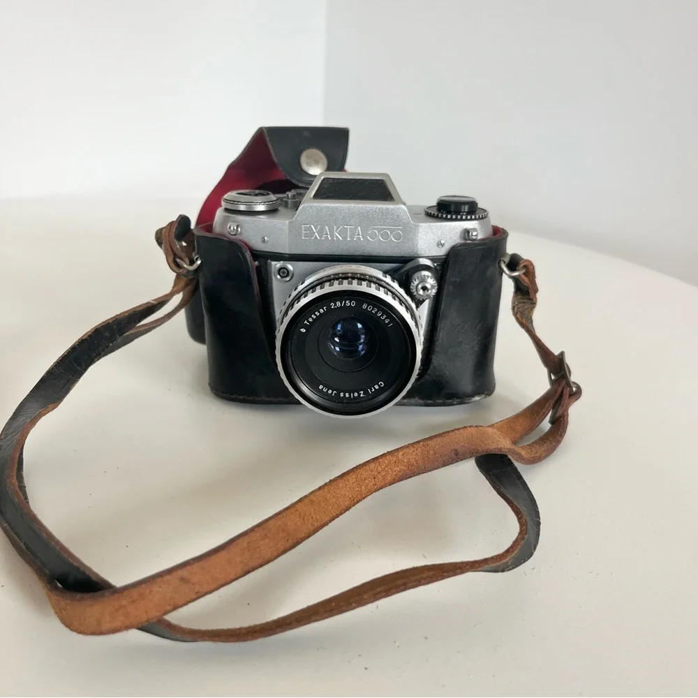 VTG Ihagee Dresden Exakta 500 35mm Camera Carl Zeiss Jena Tessar 50mm 1:2.8 Lens